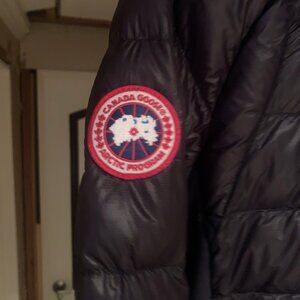 Geninue Canada🇨🇦 Goose Down Hooded Jacket $160